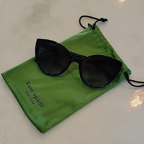 Kate Spade Sunnies โ ๏ธ - Picture 1 of 7